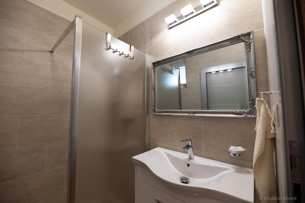 Apartmany I - Kafe บอยนิตแซ ภายนอก รูปภาพ